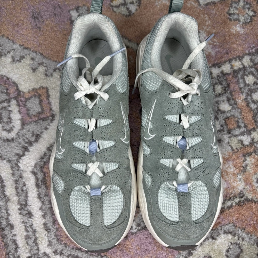 Nike Tech Hera Mica Green Women 10 DR9761 Sneakers Chunky Retro Running Suede - Picture 2 of 10